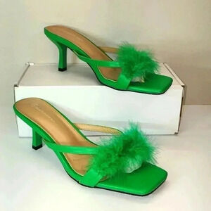 Enelauge fussy green sandals